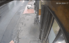Video: Khoảnh khắc xe ô tô phi như 'bay' trên đường, tông hàng loạt phương tiện ở Nam Định