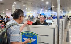 Tăng chuyến phòng 'cháy' vé máy bay, cảng Hàng không quốc tế Tân Sơn Nhất dự báo lượng khách không như kỳ vọng
