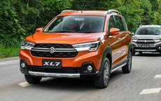 Giá lăn bánh Suzuki XL7 mới nhất đã rẻ còn kèm ưu đãi khủng, Mitsubishi Xpander Cross chỉ có 'lép vế'