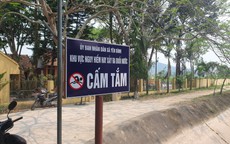 Nam Định: Sau phản ánh của Gia đình và Xã hội, UBND xã Yên Bình đã cắm biển cấm tắm