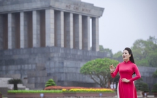 Sao Mai Huyền Trang ra MV mừng sinh nhật Bác Hồ