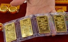Giá vàng hôm nay 7/6: Vàng SJC dưới 77 triệu đồng, sắp ngang giá vàng nhẫn Bảo Tín Minh Châu, PNJ, Doji?