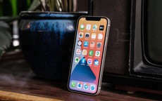 Có 10 triệu đồng nên mua iPhone nào vừa đẹp vừa bền: iPhone 12 có phải là lựa chọn duy nhất?