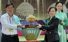 Nữ doanh nhân chi 1,4 tỷ đồng mua 1 quả sầu riêng ở Đắk Lắk