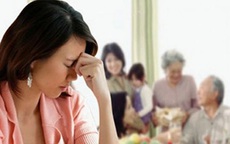 Bị cả nhà chồng chê bai hơn chồng 4 tuổi, tôi nói một câu khiến tất cả im bặt