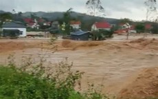 Vỡ đê ở Quảng Ninh, nhiều nơi ngập lụt