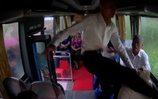 Vụ tài xế 'nóng ruột' vì chờ đoàn đón dâu quá lâu: Người chú đặt xe lên tiếng