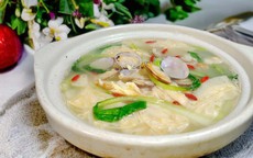 Bữa tối mùa thu cứ nấu món canh này là cả nhà xì xụp húp không ngừng, bao nhiêu cơm cũng hết