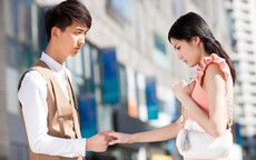 Lấy chồng có xe đẹp, nhà sang: Mỗi lần cãi nhau chồng hỏi 1 câu đầy cay đắng 