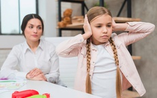 Khi thấy con ích kỷ, lạnh lùng: Hãy làm ngay điều này trước khi quá muộn!