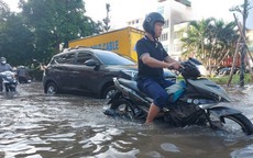Điểm danh các tuyến phố Hà Nội còn ngập sáng 2/10
