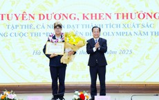 Hà Nội tặng bằng khen cho quán quân Olympia Trần Bùi Bảo Khánh