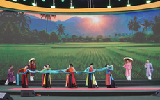 Sức hấp dẫn của cải lương tại Hội chợ Mùa Thu lần thứ nhất - năm 2025