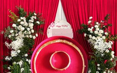 Mẹ chồng trao kiềng vàng 5 chỉ, cô dâu tắt nụ cười rồi bật khóc trước sự thật