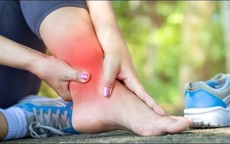 4 dấu hiệu báo động cơ thể có cục máu đông khi đi bộ 