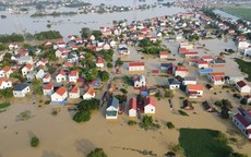 Hình ảnh đau lòng nhìn từ trên cao hàng trăm hộ dân xã Đa Phúc, Hà Nội chìm trong 'biển' nước