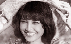 Mỹ nhân của 'Ván bài lật ngửa': Làm mẹ đơn thân 50 năm, an yên nơi xứ người