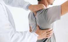 Thanh niên 27 tuổi thừa nhận sốc: Đi khám vì đau vai, bất ngờ phát hiện đột quỵ