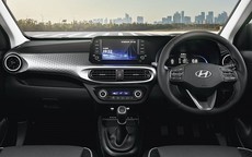 Trải nghiệm Hyundai Grand i10 bản SUV cỡ nhỏ giá 174 triệu đồng đẹp long lanh, rẻ hơn Kia Morning, chỉ như Honda SH bán ở Ấn Độ