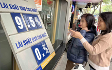 Ngân hàng gây sốc khi lãi suất tiết kiệm 13 tháng vượt 8%: Gửi tiết kiệm 100 triệu đồng nhận bao nhiêu tiền lãi?