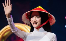 Trọn vẹn khoảnh khắc Hương Giang tỏa sáng trong tà áo dài trắng tại Miss Universe 2025