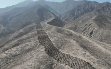 Bí mật về 5.200 chiếc hố trên dãy Andes dần hé lộ