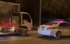 Hà Nội: Hé lộ lý do tài xế xe tải bỏ chạy, liều lĩnh lao xe vào CSGT 