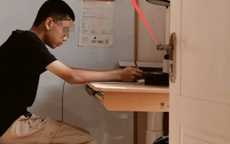 Bức ảnh chụp phòng con trai tuổi dậy thì khiến cộng đồng tranh cãi