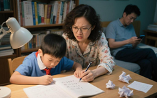 Dù rất thương con nhưng nếu phạm phải 5 dấu hiệu này, cha mẹ không thể nuôi con thành tài