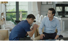 Viên tìm cách trốn ra nước ngoài, Vinh tống tiền doanh nghiệp