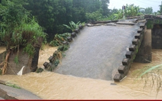 Cận cảnh 2 cây cầu ở Đà Nẵng, Quảng Ngãi đổ sập giữa mùa mưa lũ