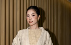 Thiếu úy là Á hậu Việt Nam gây chú ý khi vừa chơi đàn vừa làm người mẫu