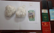 Lào Cai: Giấu gần 2 bánh heroin trong khoang máy ô tô, một đối tượng bị khởi tố