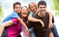 Những đứa trẻ được yêu thương sẽ có cuộc đời sau này thế nào?: Cha mẹ cần biết ngay 3 điều này để không phải hối tiếc