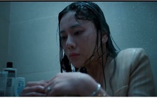 Màn đánh ghen đầy bản lĩnh gây "bão mạng" của Phương Oanh trong 'Gió ngang khoảng trời xanh'