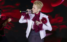 Hát ca khúc chứa ngôn từ phản cảm, ca sĩ Jack bị đình chỉ biểu diễn 9 tháng