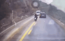 Sạt lở kinh hoàng trên Quốc lộ 6 qua địa bàn tỉnh Phú Thọ, khiến nhiều người bị vùi lấp