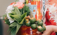 Mẹ chồng 'keo kiệt' mang sính lễ khiến cô dâu sững sờ, rơi nước mắt