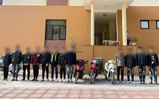 Nhóm học sinh ở Cao Bằng đi xe máy 'che mặt, giấu biển số' và cái kết