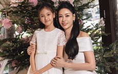 Hoa hậu Hà Kiều Anh và con gái Viann diện đồ sang chảnh  đón Giáng sinh