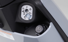 Xe máy điện giá 23,2 triệu đồng trang bị hiện đại, đẹp long lanh chẳng kém SH Mode, Vision, rẻ chỉ như xe số Wave Alpha