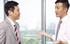 Khi bị sếp trách oan: Người thường hoảng hốt, người EQ cao làm 3 bước giúp ghi điểm tuyệt đối