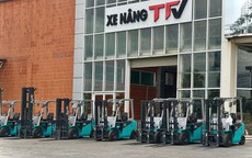 Giải pháp nâng hạ toàn diện cho nhà máy hiện đại với xe nâng điện