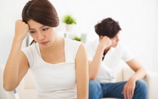 Tưởng không thể làm cha mẹ, cặp vợ chồng hiếm muộn bất ngờ đón con gái 3,2kg