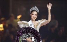 Á hậu Hoàn vũ giỏi 4 thứ tiếng bị tước danh hiệu vì thi Miss World