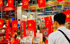 Trung tâm thương mại, khu vui chơi giải trí chật kín người dịp nghỉ lễ 30/4 – 1/5