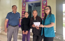 Tấm lòng bạn đọc đến với người phụ nữ bị chồng bạo hành, nằm liệt giường