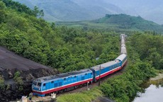 Ngành đường sắt linh hoạt tăng giảm giá vé, bổ sung thêm nhiều chuyến phục vụ hành khách dịp nghỉ lễ Giỗ tổ Hùng Vương, 30/4 và 01/5