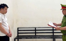 Mượn xe SH đi mua cơm rồi mang cầm cố