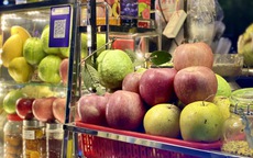 Nước ép hoa quả giá rẻ hút khách mua giải khát dịp đầu hè